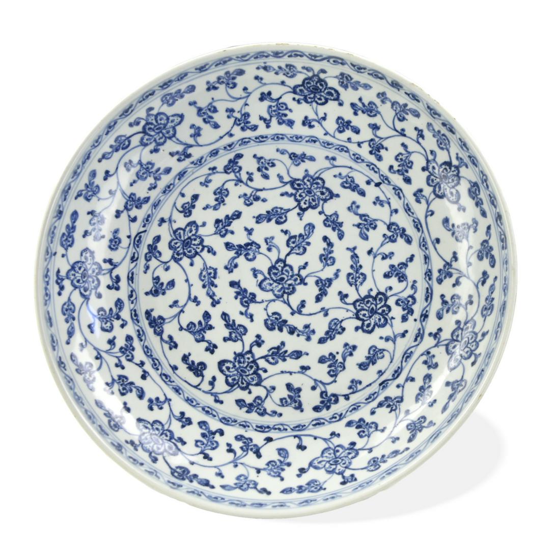 Chinese B & W Lotus Charger, Yongzheng Period (1 of 12)