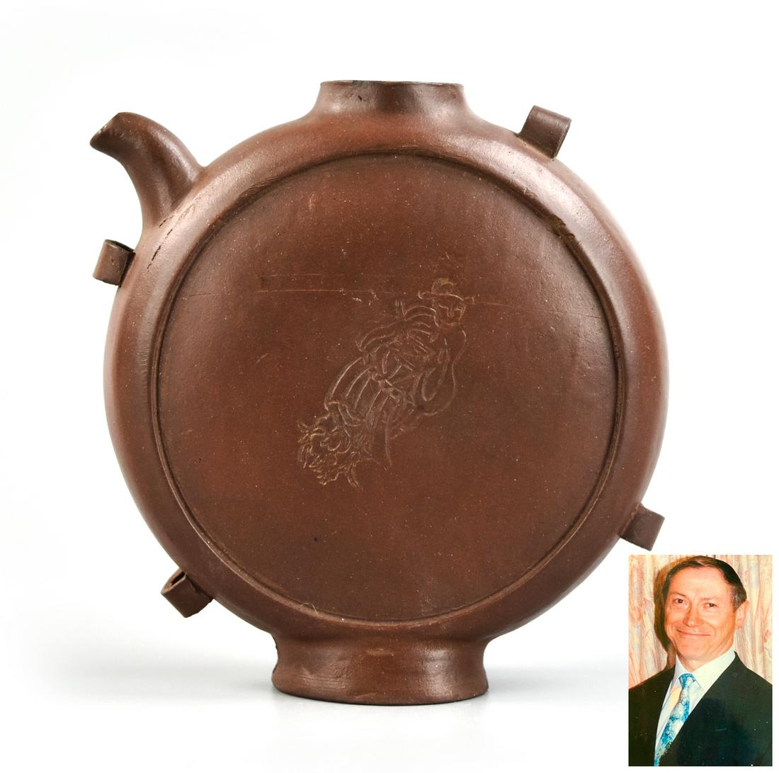 Chinese Moonflask Shape Zisha Teapot, Qing Dynasty (1 of 11)