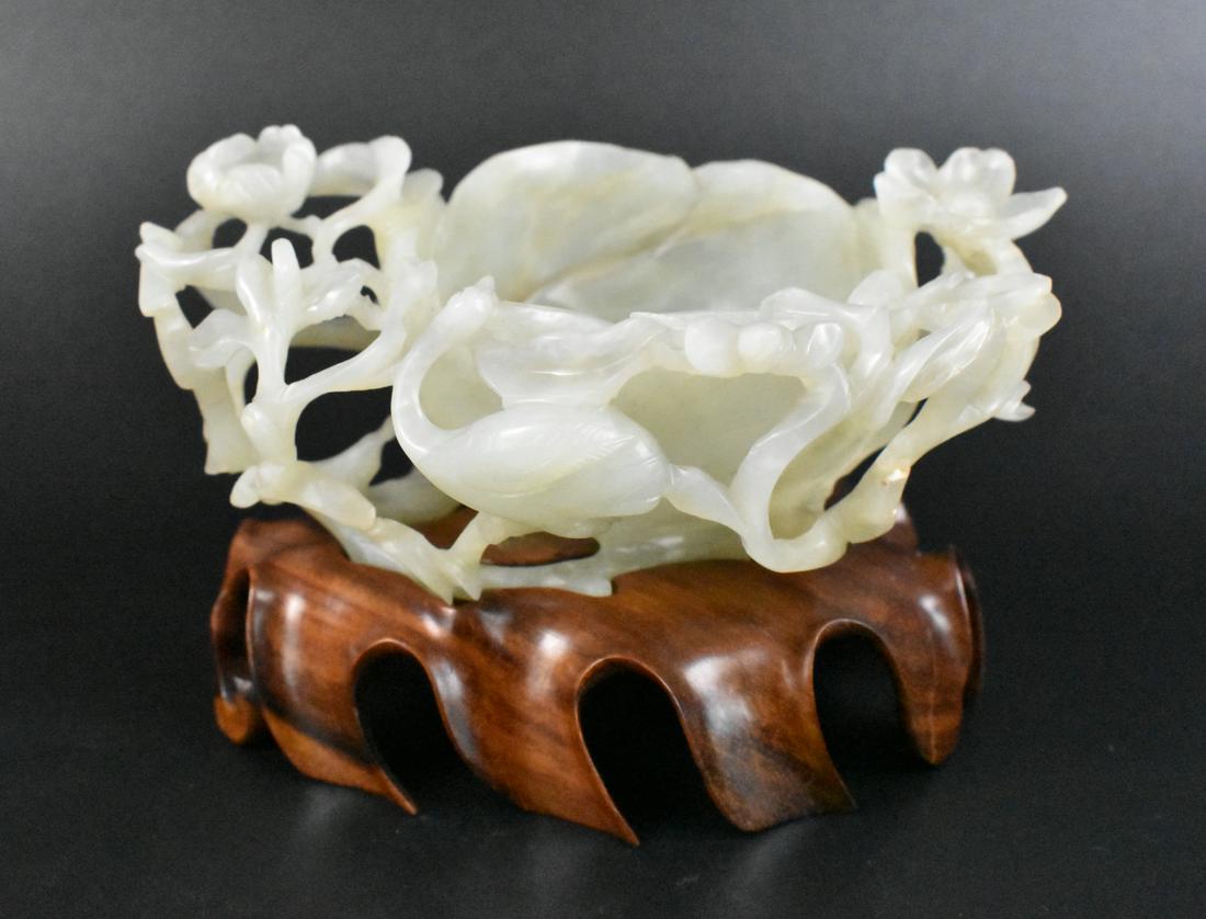 Chinese White Jade Carving of Libation Cup, Ming D (1 of 13)