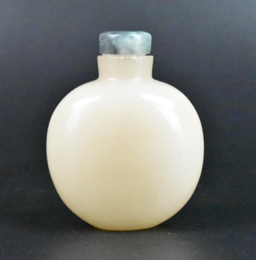 Chinese White Jade Carved Snuff Bottle, Qing D. (1 of 9)