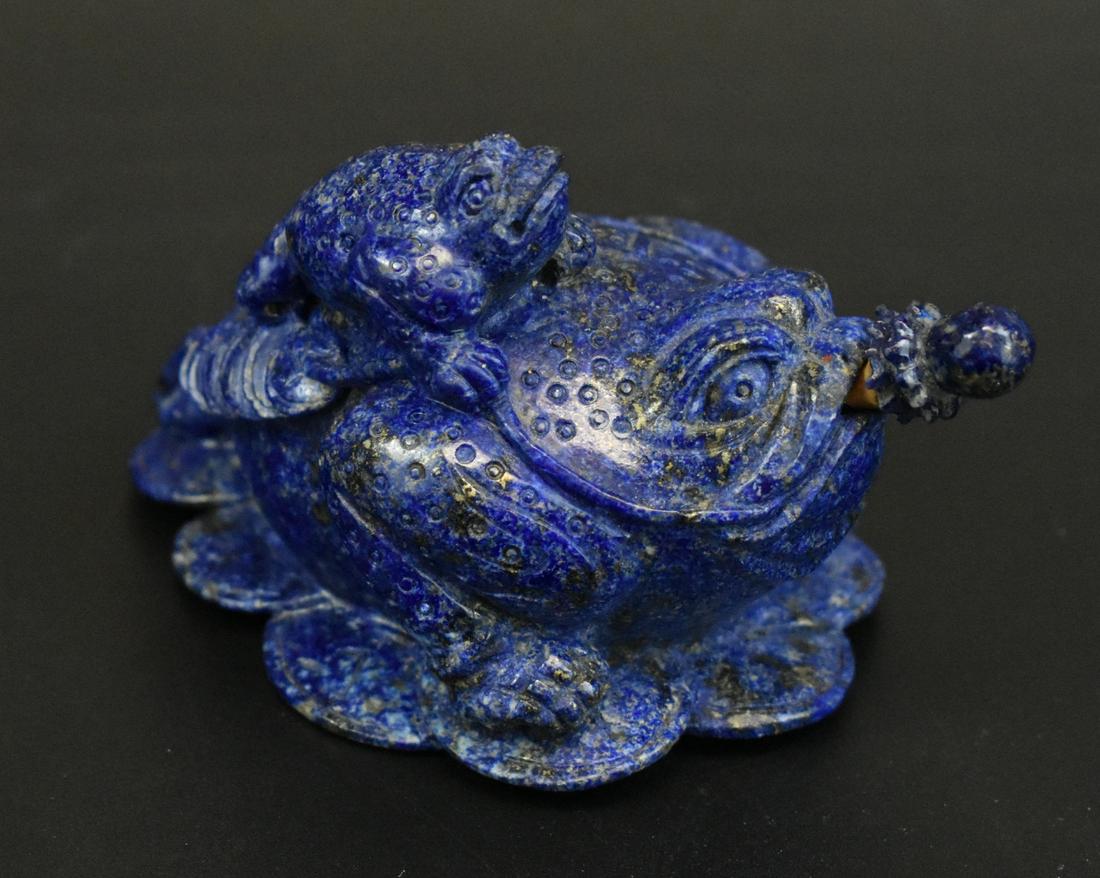Chinese Lapis Carved "Toad" Snuff Bottle,Qing D. (1 of 12)