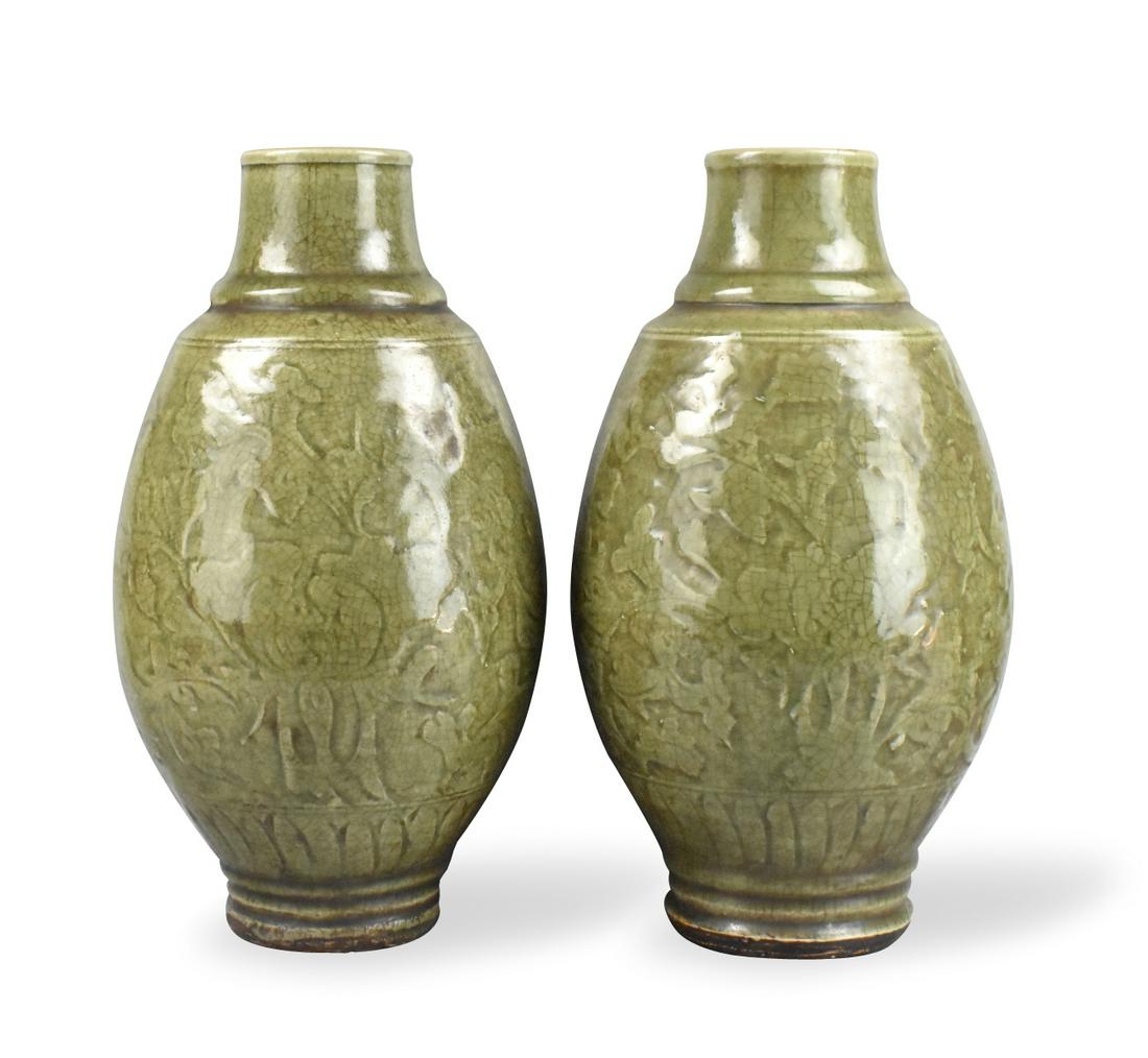 Pair of Chinese Longquan Ware Celadon Vase, Ming D (1 of 11)