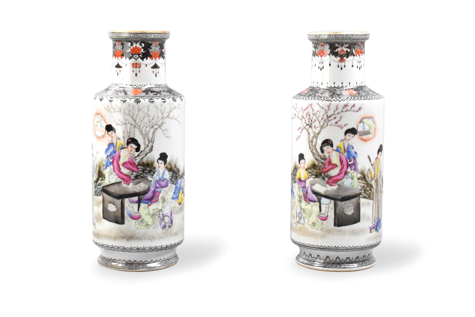 Pair of Chinese Famille Rose Vase, ROC Period (1 of 17)