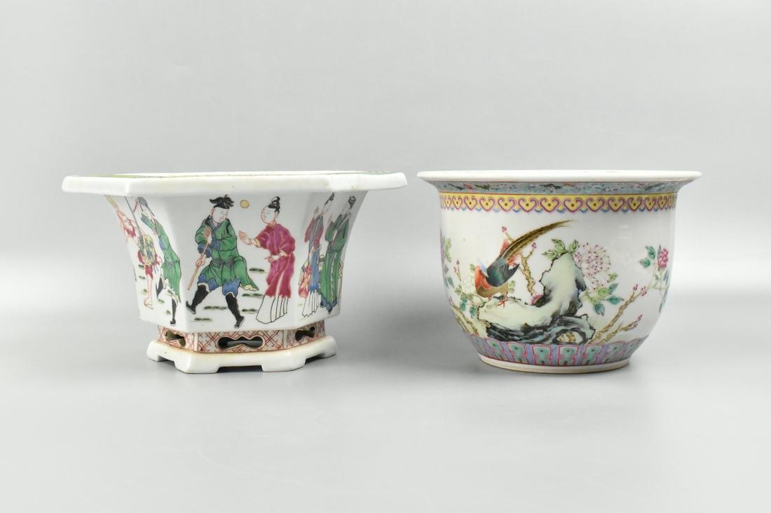2 Chinese Famille Rose Planters (1 of 13)