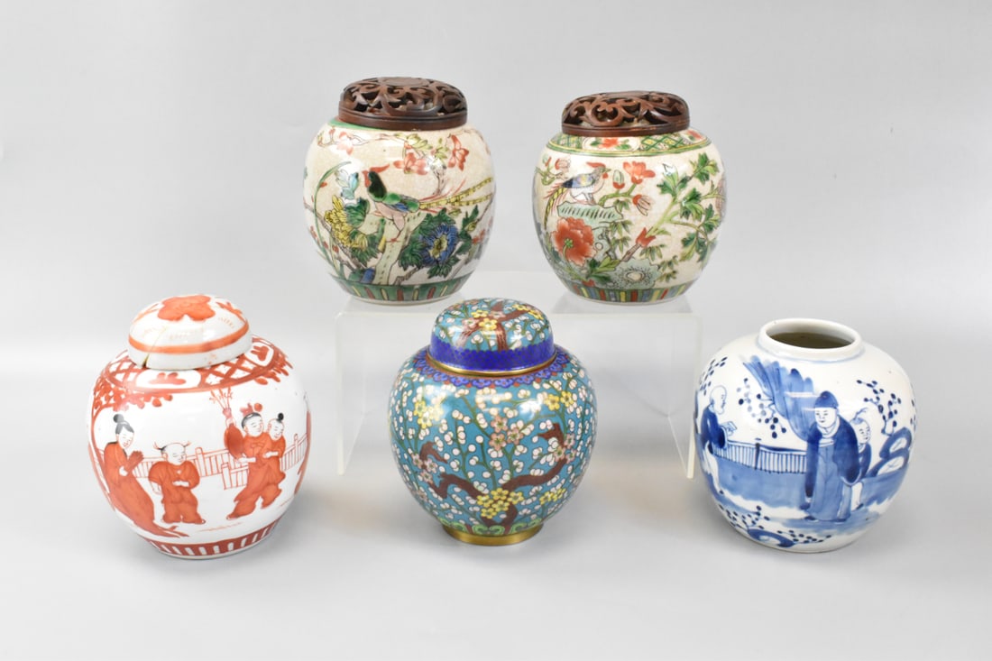 Group of 5 covered jars 19/20th C (1 of 16)