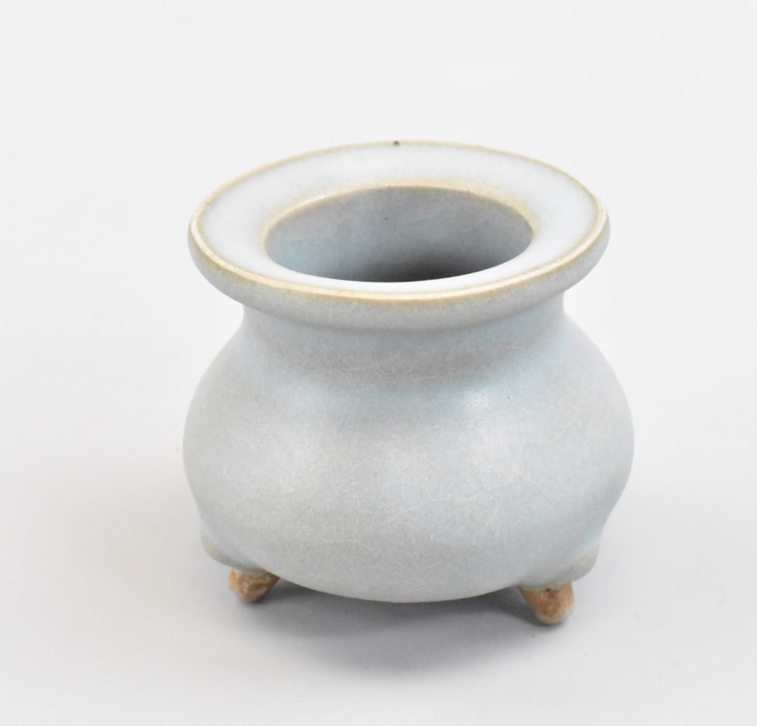 Chinese Jun Ware Tripod Censer (1 of 8)