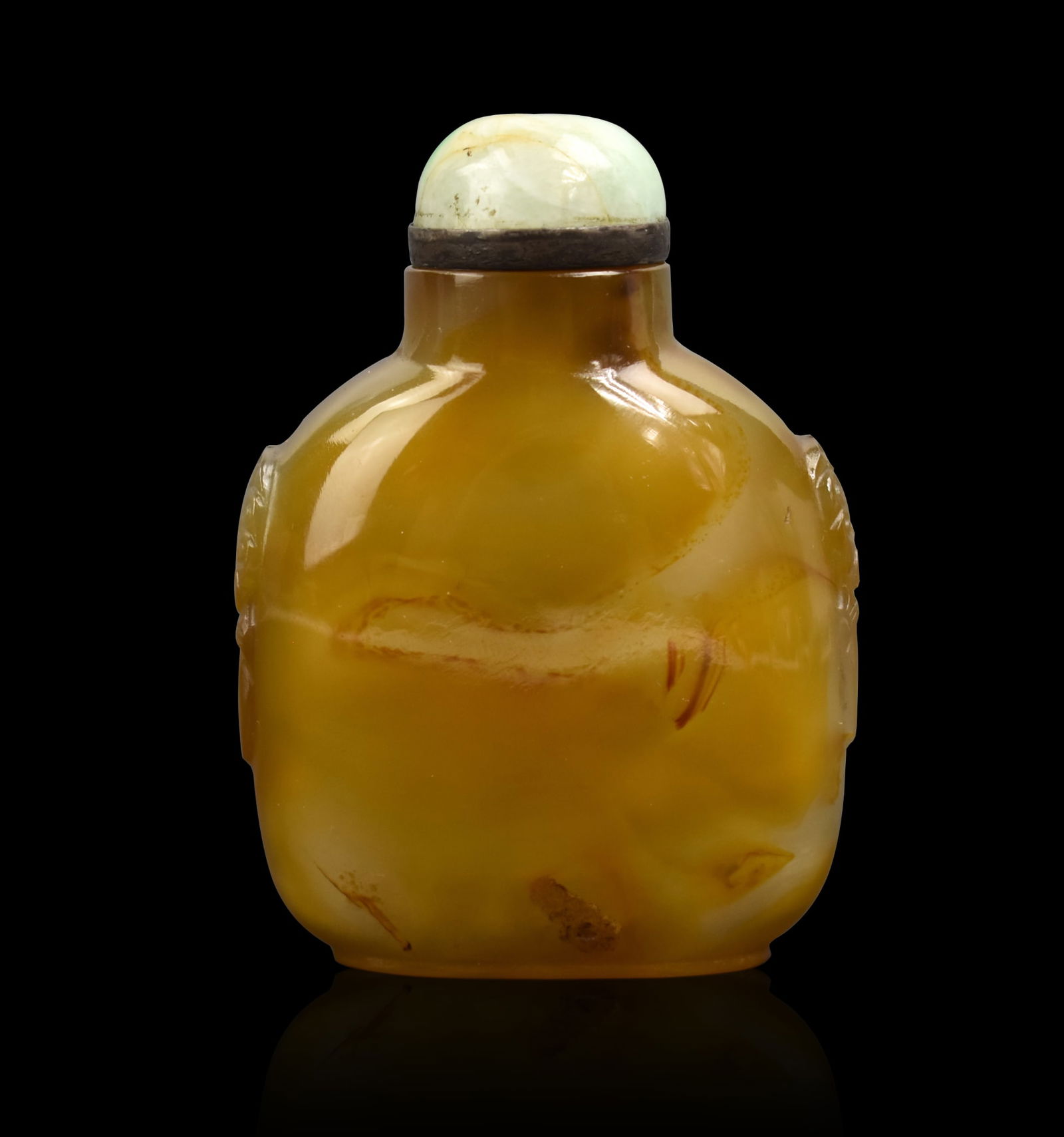 Chinese Agate Carved Snuff Bottle, Qing Dynasty (1 of 8)