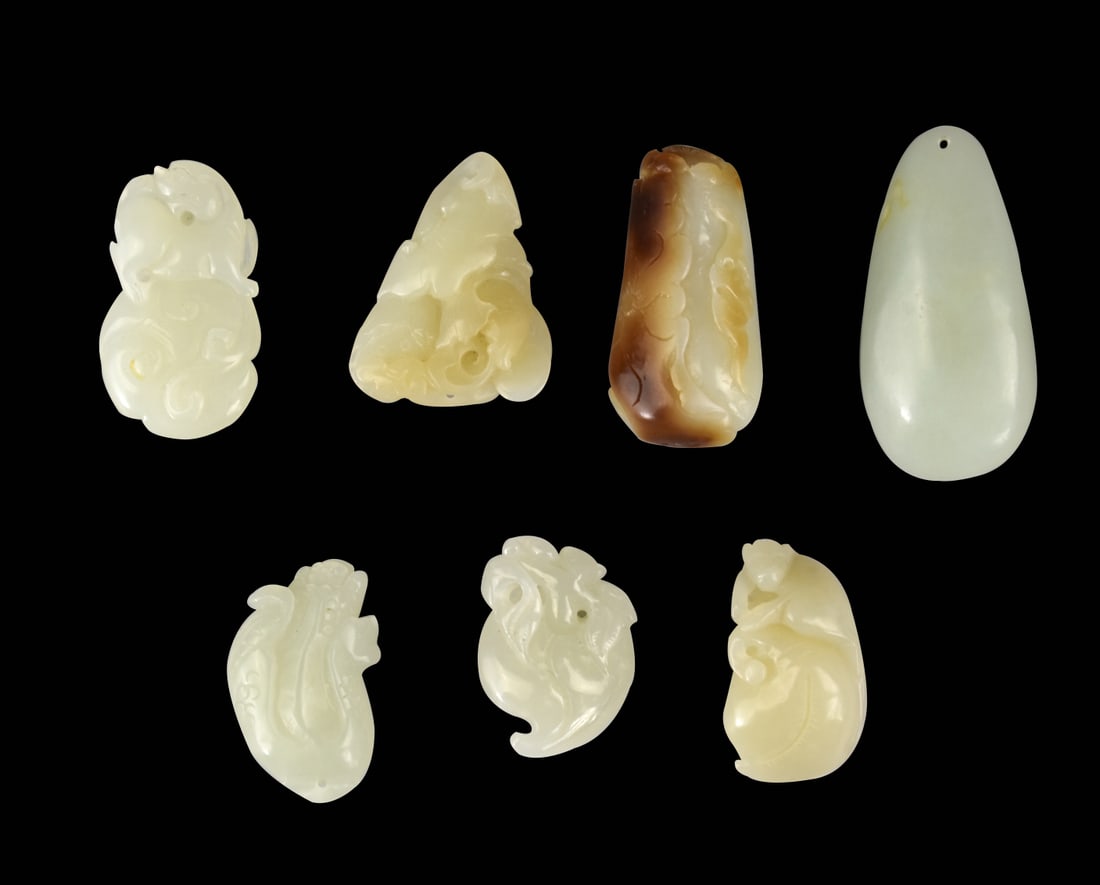 Group of 7 Jade Carved Toggle,Qing Dynasty (1 of 15)