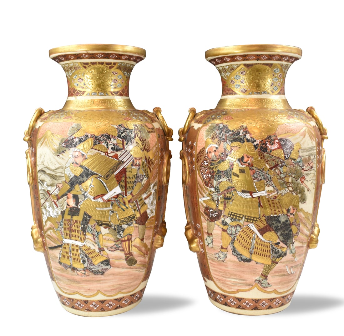 Pair of Japanese Satsuma Vase, Meiji Period (1 of 10)