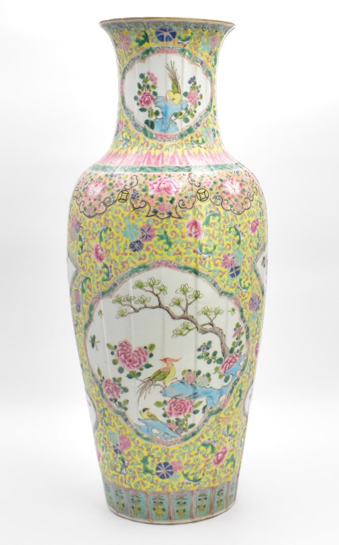 Large Chinese Yellow Famille Rose Vase,19th C. (1 of 12)