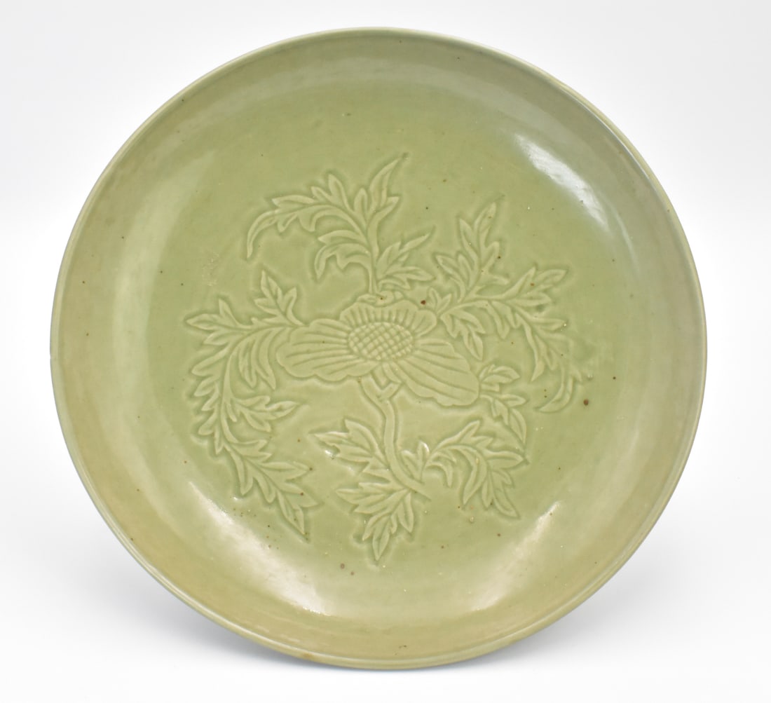 Large Chinese Celadon Glazed Charger, Qing Dynasty (1 of 8)