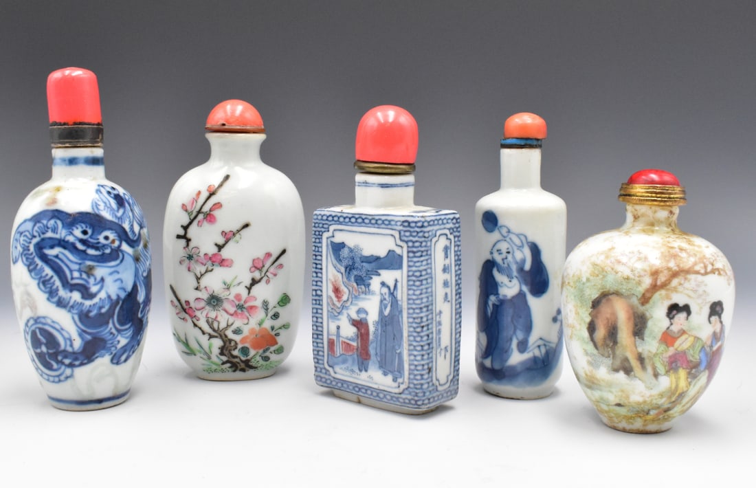 Group of 5 Chinese Porcelain Snuff Bottle, Qing D. (1 of 17)