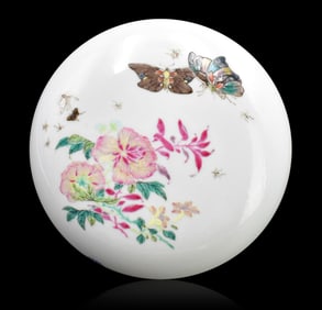 Chinese Famille Rose Butterfly Covered Box ,ROC P
