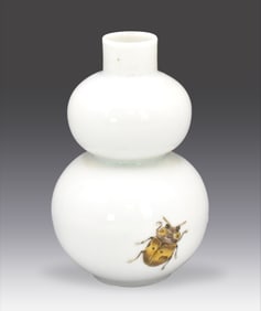 Chinese Gourd"Cicada"Vase,Middle Kingdom Porcelain