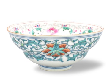 Chinese Famille rose "Doucai" Floral Bowl