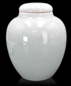 Chinese Celadon Glazed Covered Jar,Qianlong Period