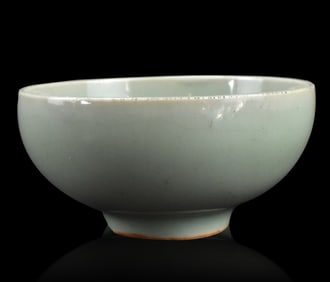 Chinese Longquan Celadon Bowl w/ Flower,Song D.