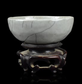 Chinese Ge Glazed Cup, 18th C.