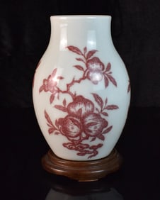 Chinese Copper Red "Sanduo" Jar, Qianlong Mark