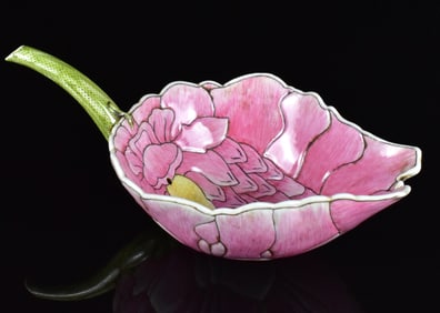 Chinese Famille Rose Lotus Cup, Guangxu Period