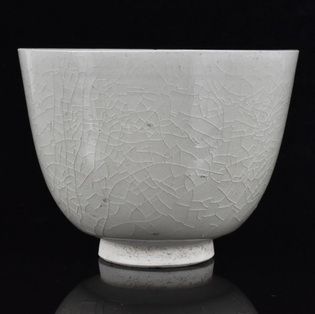 Chinese White Glazed Cup, Sui / Tang Dynasty (1 of 10)