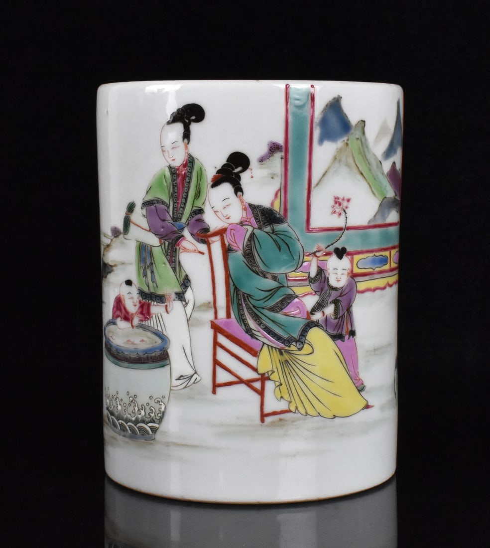 Chinese Famille Rose Brushpot w/ Figures, Qing D. (1 of 12)