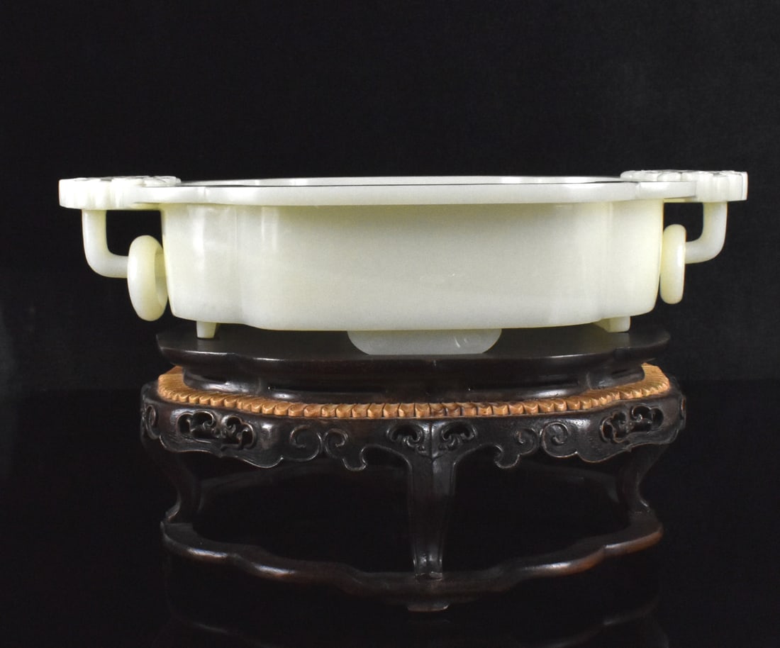 Chinese Jade Carved Lobed Jardiniere on Stand (1 of 14)