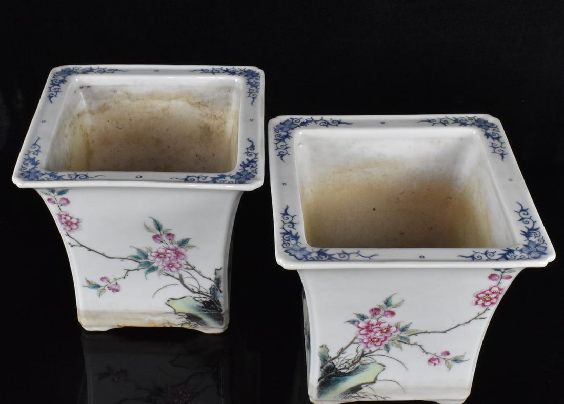 Pair of Chinese Famille Rose Planters,19th C. - 13