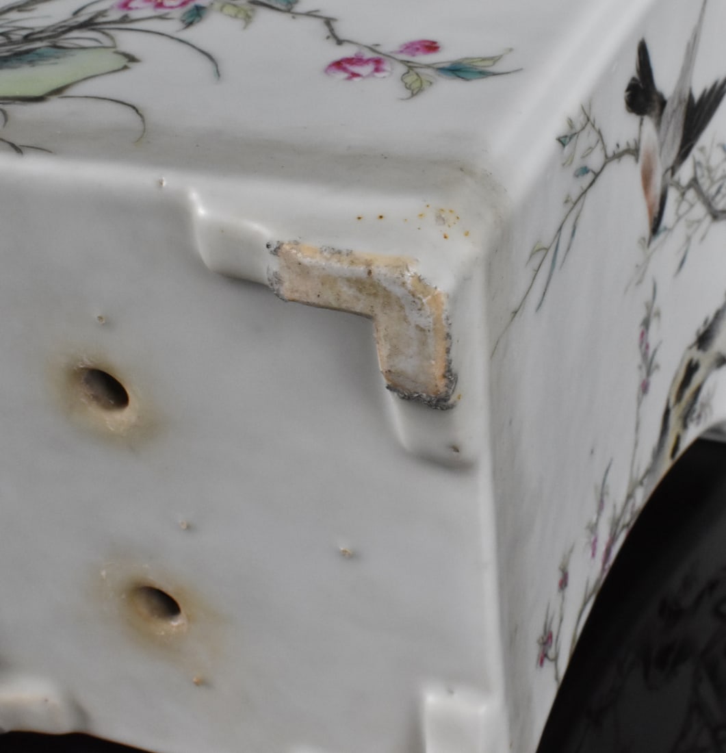 Pair of Chinese Famille Rose Planters,19th C. - 16