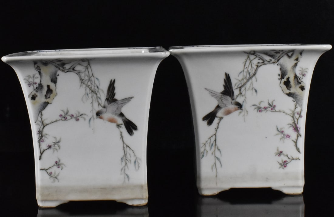 Pair of Chinese Famille Rose Planters,19th C. - 4