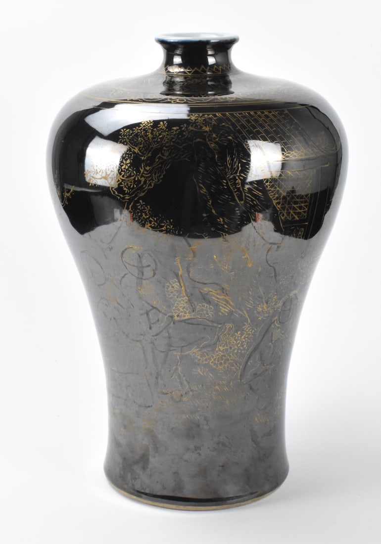 Large Gilt Mirror Black Glaze Figural Meiping Vase: large gilt mirror black glaze meiping vase, in shape of meiping with high shoulder tapers to a short neck and flared rim, painted with gilt boys playing game in the garden over mirror black glaze ,six