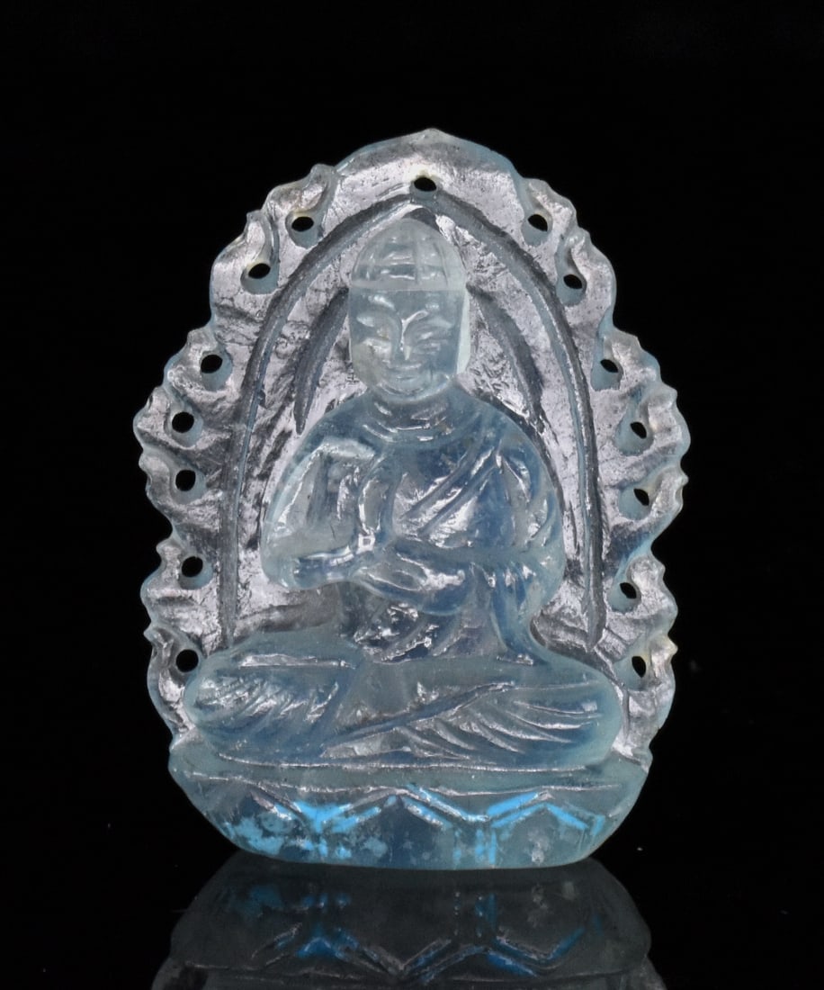 Chinese Aquamarine Carved Guanyin Figure (1 of 7)