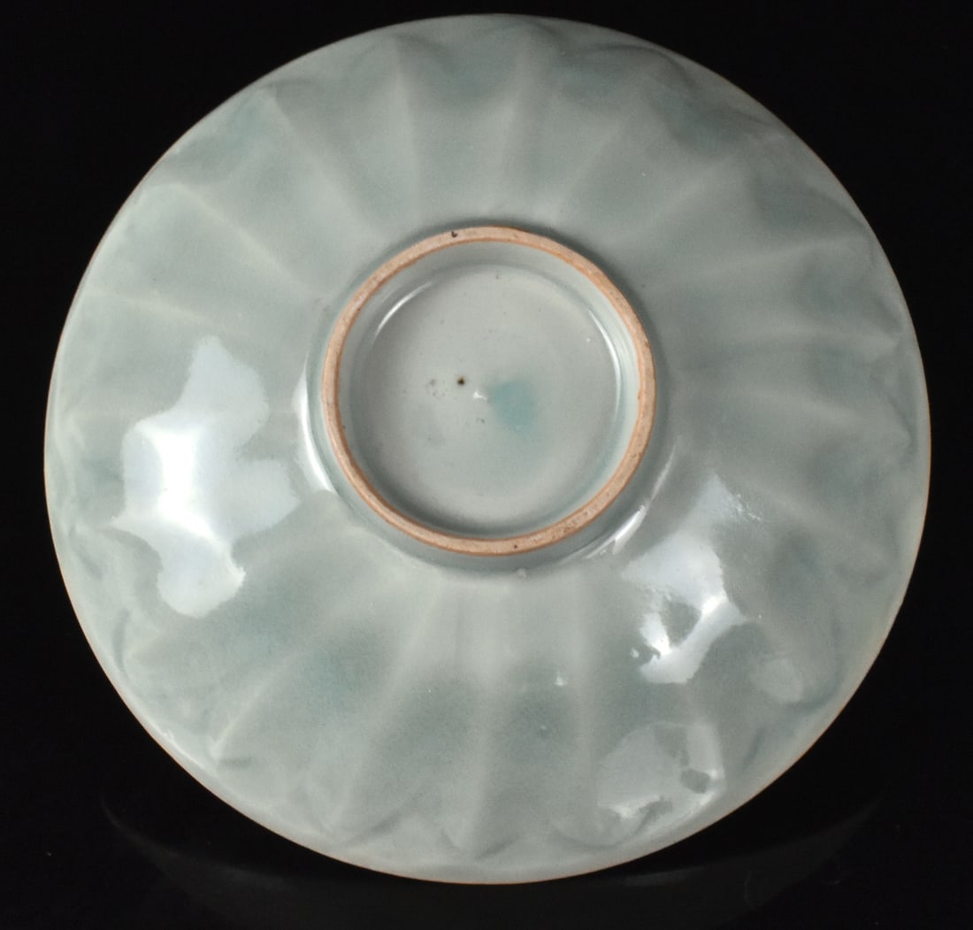 Chinese Longquan Lotus Dish, Southern Song Dynasty (1 of 9)