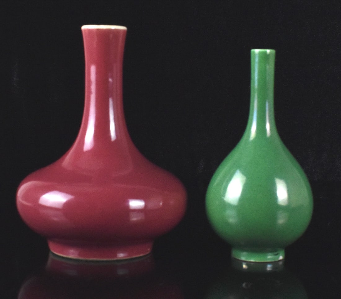 2 Chinese Monochrome Vases,18/19th C. (1 of 9)