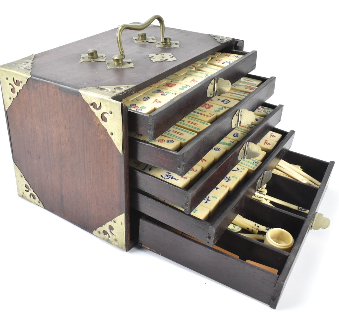 Set of Chinese Mahjong in Wood Box, ROC Period (1 of 8)