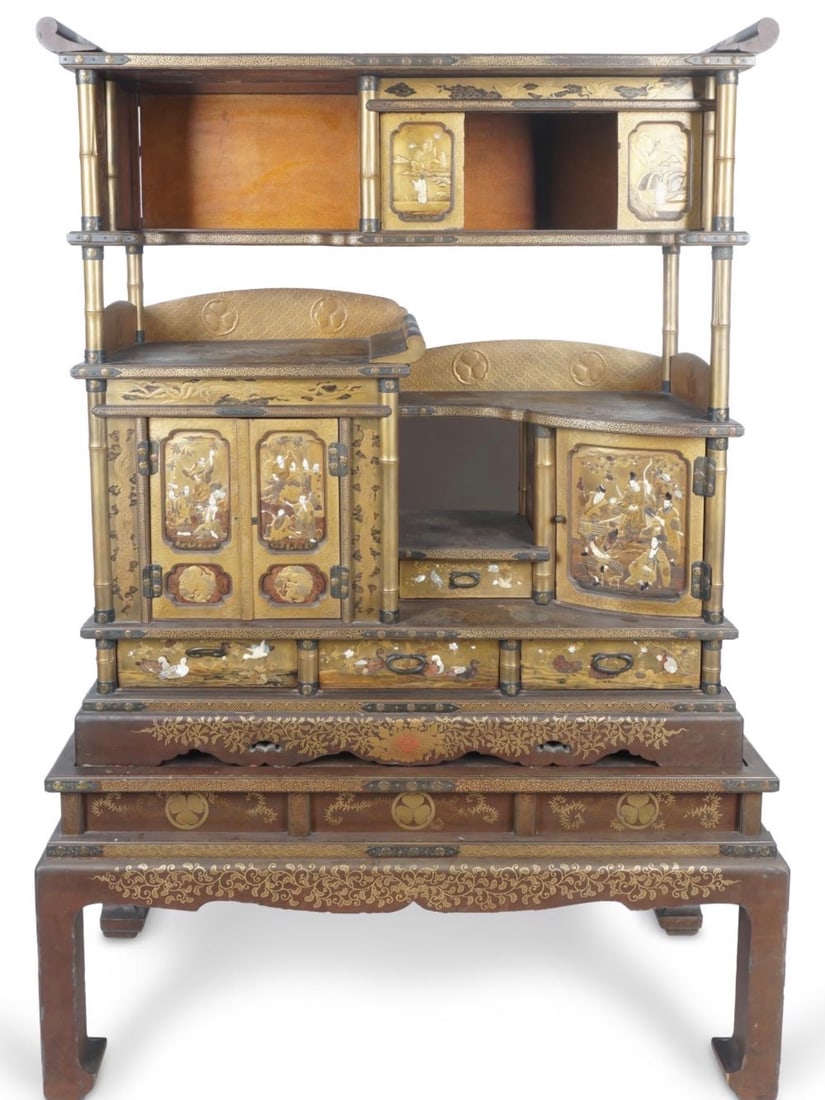 Tokugawa Japanese Lacquered Cabinet ,Meiji Period (1 of 5)