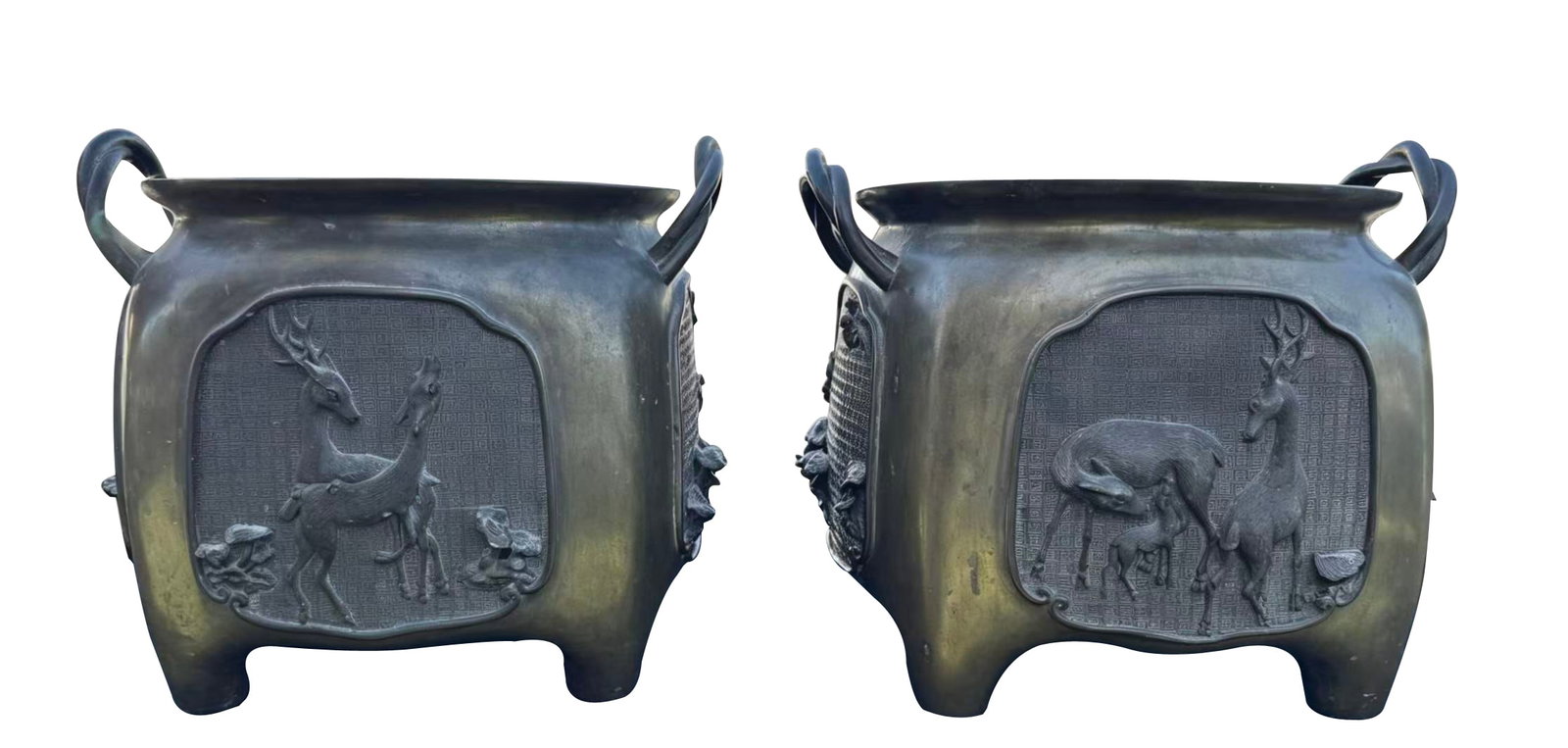 Pair of Japanese Bronze Urns w/ Bats, Meiji Period: A pair of Japanese bronze urns with bats ,Meiji Period(1868-1912). Each urn is square shaped with four small sturdy legs. All corners are rounded with a flared rim. Two braided handles on each. The fo