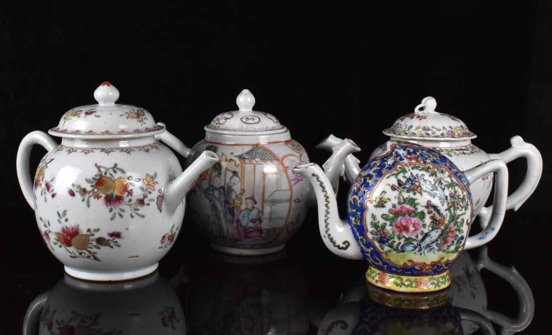 4 Chinese Export Teapots, 18/19th C.: Four Chinese export teapots, dating from 18/19th centuries. one with figures and children at a house near nature, one famille rose floral design with blue scroll. Another with delicate pink flowers wi