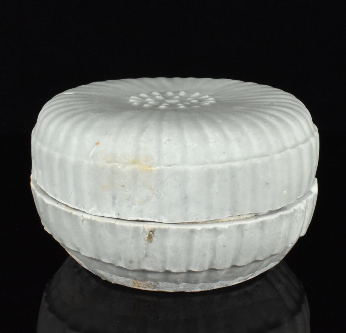 Chinese Qingbai Glazed Covered Box, Yuan Dynasty