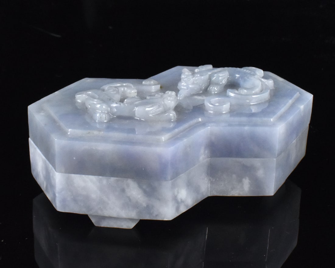 Chinese Jadeite Carved Lavender Covered Box,19th C (1 of 8)