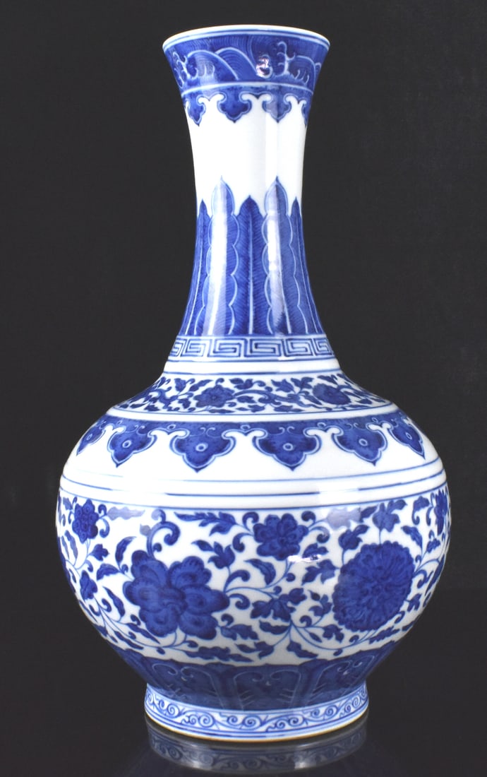 Chinese Blue & White Lotus Vase, Guangxu Period (1 of 14)