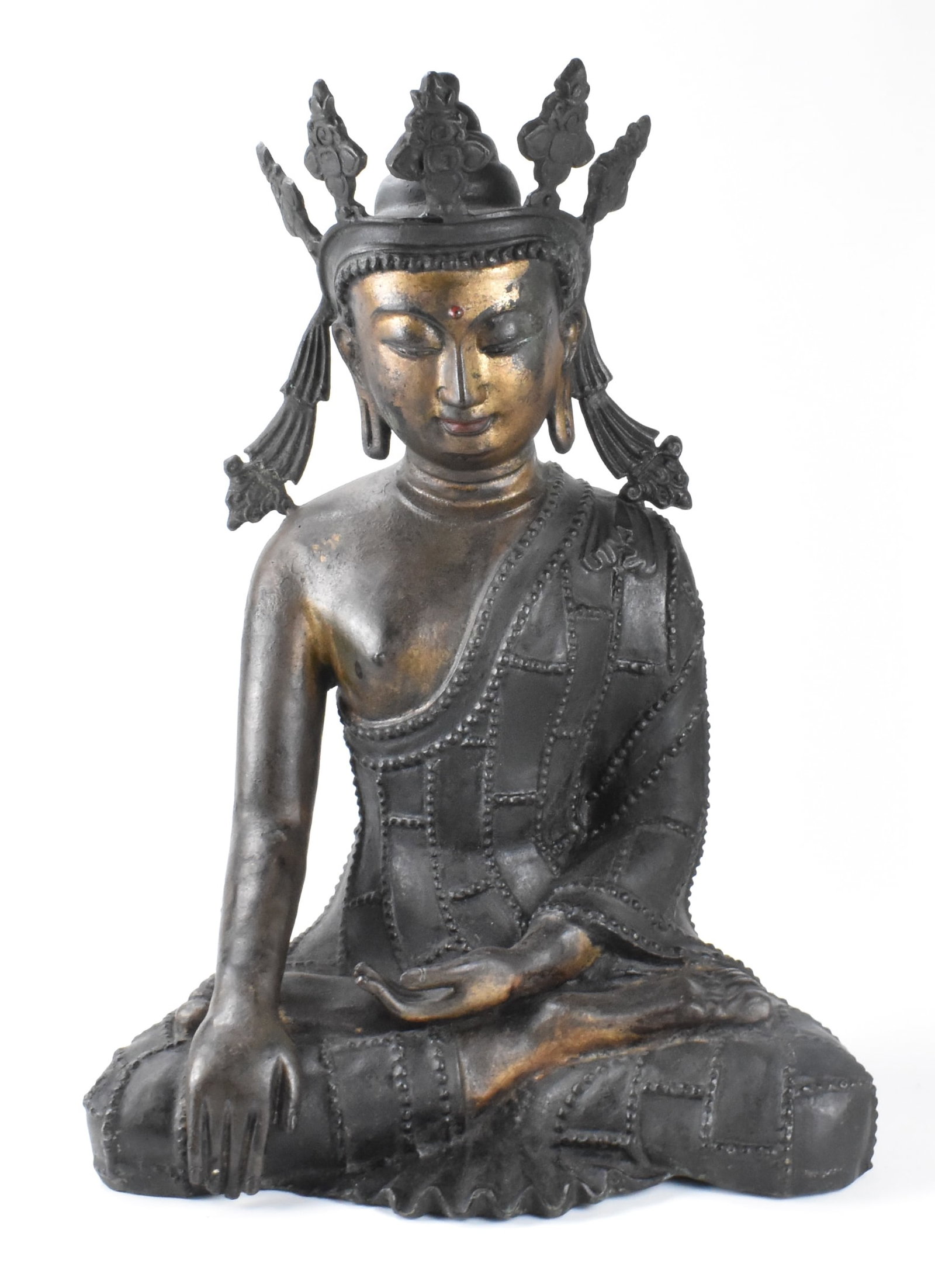 Large Chinese Gilt Bronze Buddha Figure Qing D. (1 of 12)