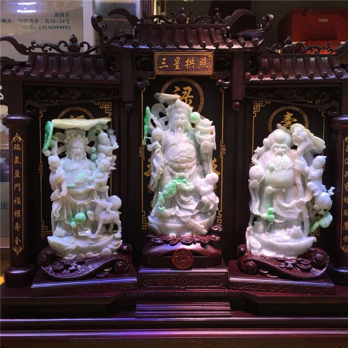 Large natural jadeite carving statue: All products are 100% natural and certified, untreated, hand-carved, including a true certificate of identification.