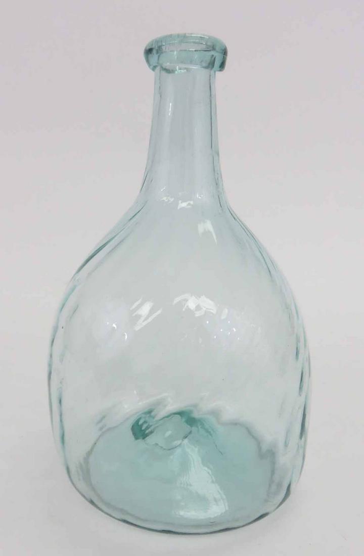MIDWESTERN CLUB BOTTLE: 1820-1840, 22 ribs, aqua in color. 7.75" high. This lot is eligible for pick-up or in-house shipping. Please contact us for a quote.