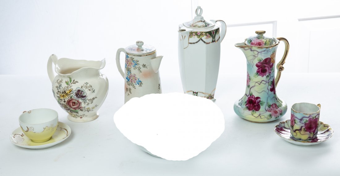LARGE GROUP OF PORCELAIN (1 of 5)