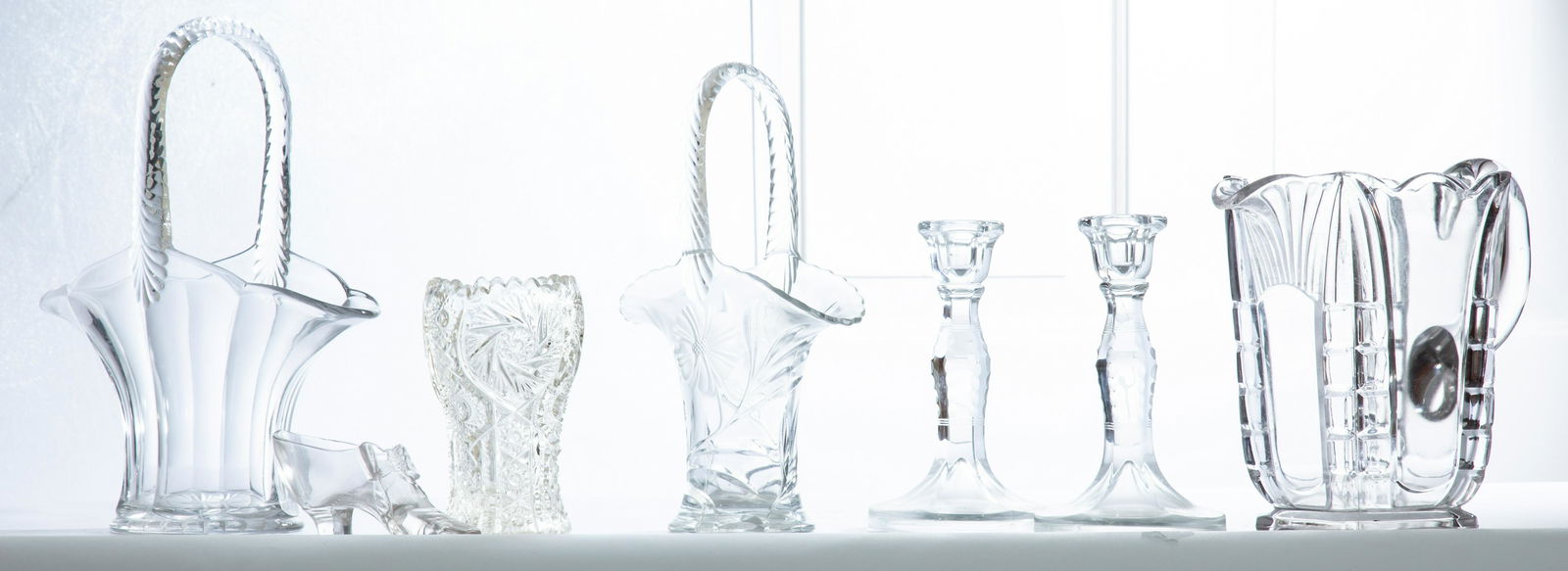 LARGE GROUP OF CLEAR PRESSED GLASS (1 of 8)