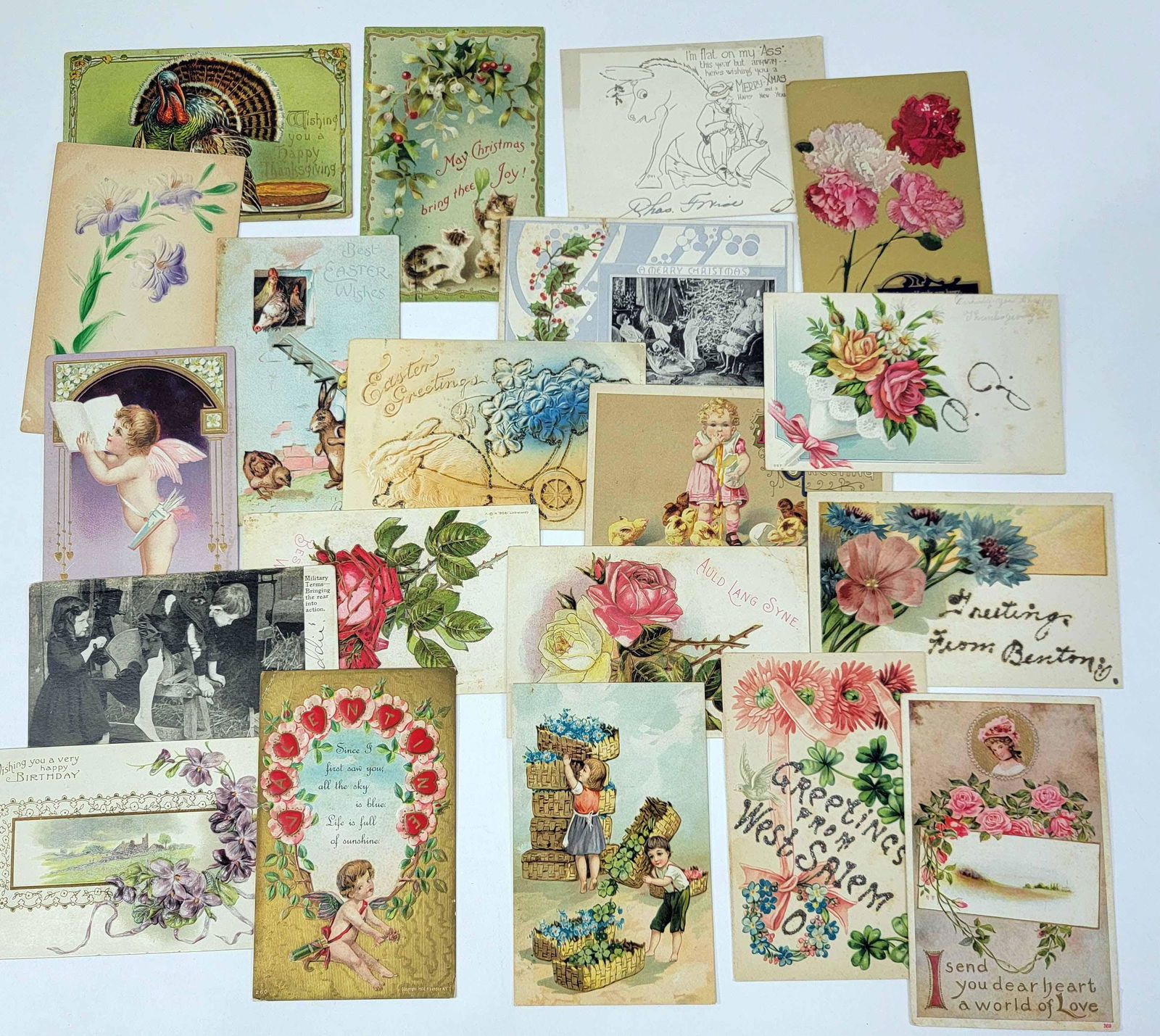 COLLECTION OF VICTORIAN POSTCARDS (1 of 5)