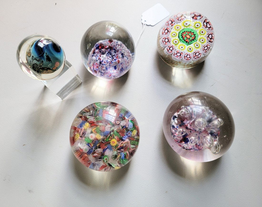 FIVE GLASS PAPERWEIGHTS (1 of 5)