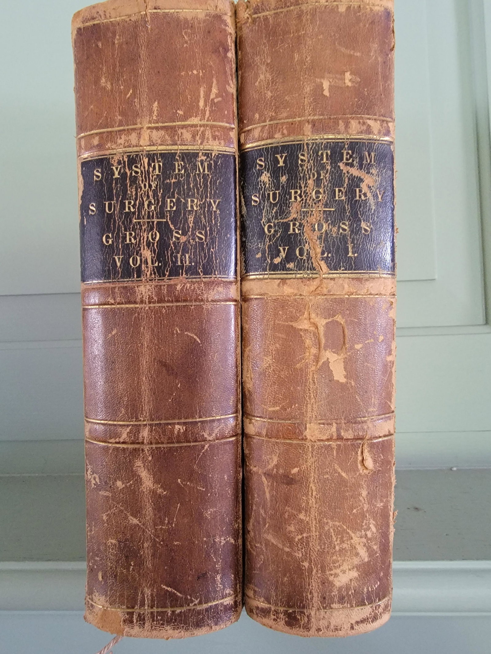 2-VOLUME TREATISE ON SURGERY: Samuel Gross, A System of Surgeryâ€¦Philadelphia: Henry C. Lea, 1872. 4to in full leather. (LR115)