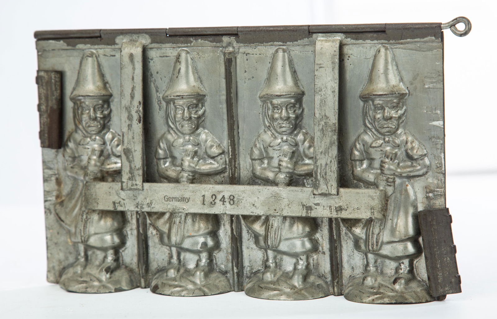 HALLOWEEN PEWTER CHOCOLATE MOLD (1 of 4)